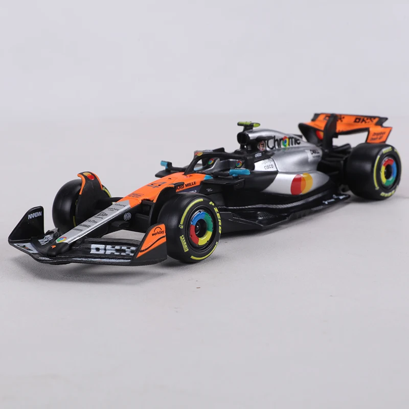 Burago 1:43 McLaren MCL39 Britain GP 2025 F1 Team Alloy Model Car view 2