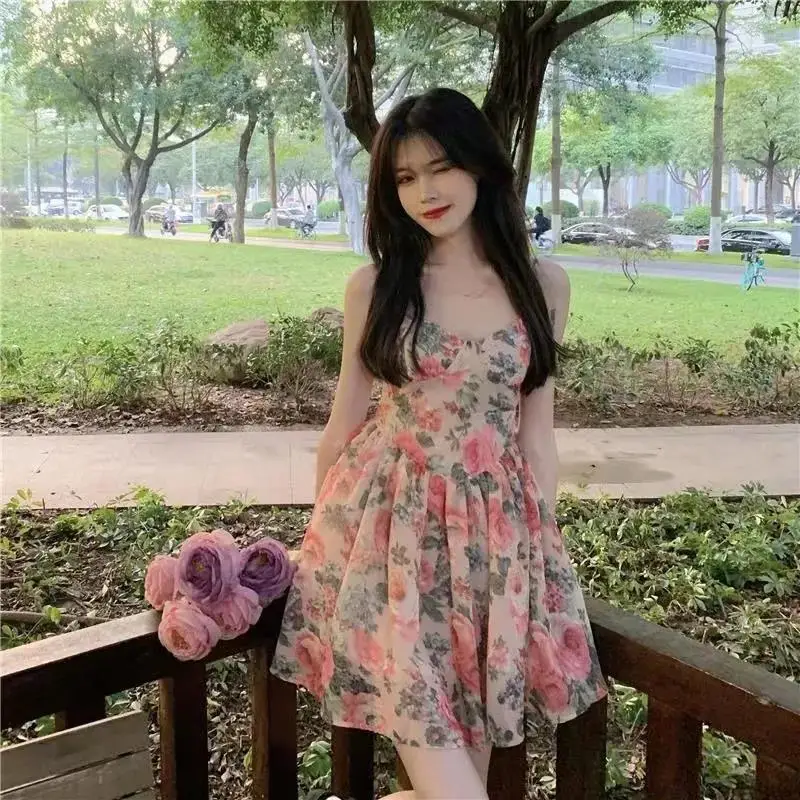 Elegantes, hoch tailliertes, schlankmachendes Blumen-Trägerkleid für Damen, Frühling und Sommer, französischer Stil, zierliches Minikleid, A-Linie, ärmellos