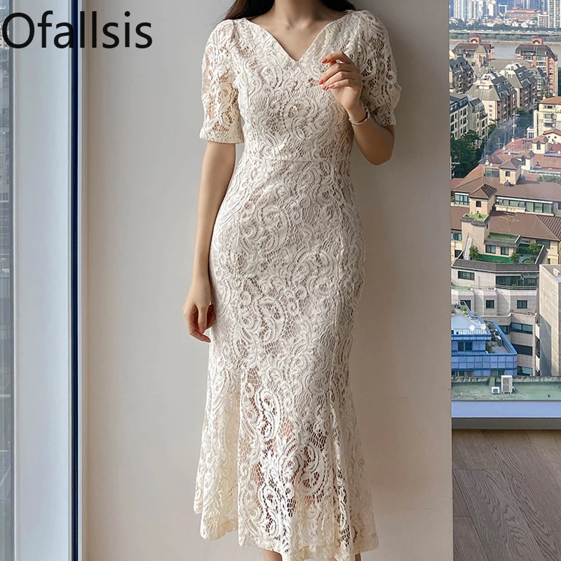 Ofallsis French Retro V neck Light Mature Style Elegant Dress 2024 Summer New Vintage Temperament Slim Fit White Lace Dresses