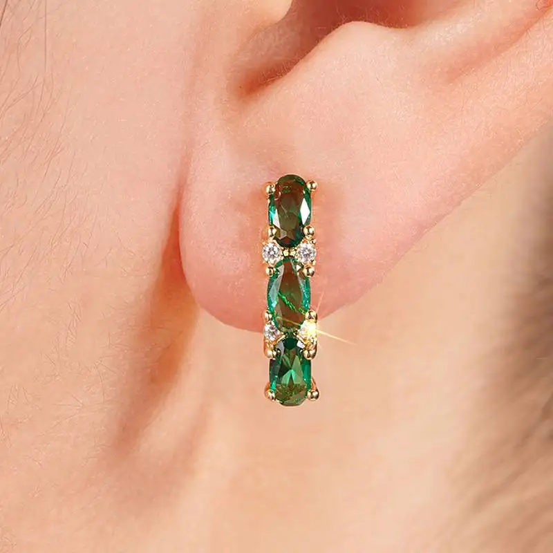 Huitan Frische Stil Frauen Creolen U Design Ästhetische Verlobung Party Trend Zubehör Intarsien Glänzend Grün CZ Chic Schmuck