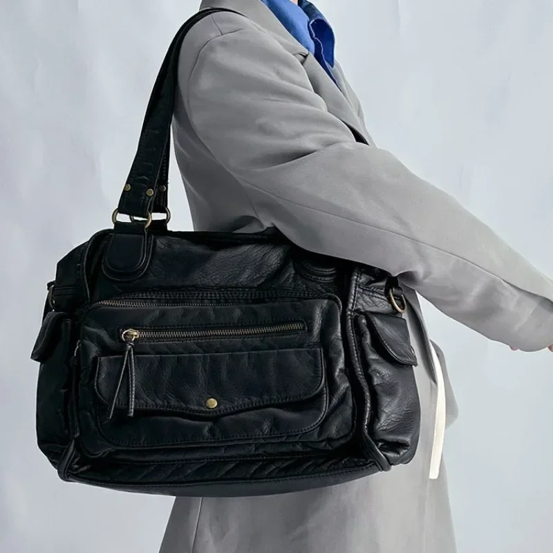 

Women's fashion retro Y2K old motorcycle bag multi-pocket washed hot girl shoulder messenger bag