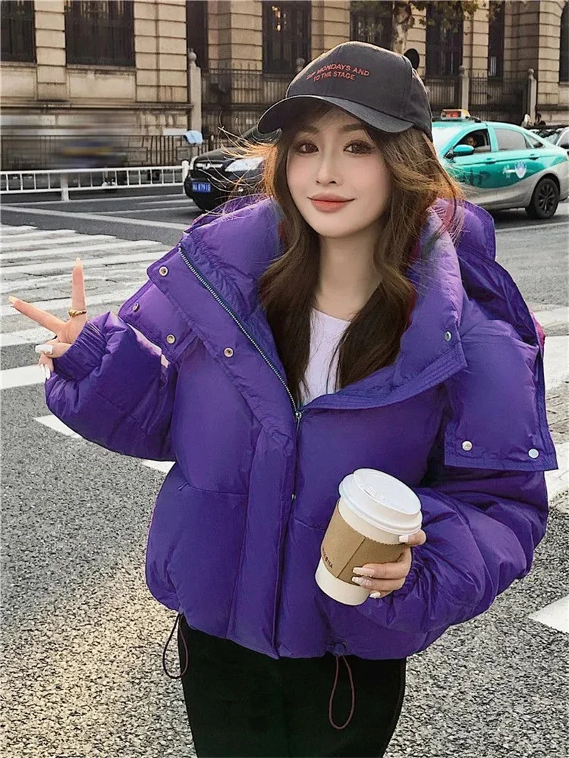 Giacca corta imbottita in cotone Donna Parka 2025 Inverno Nuovo piumino con cappuccio Capispalla in pane Cappotto in cotone coreano Cappotto spesso femminile