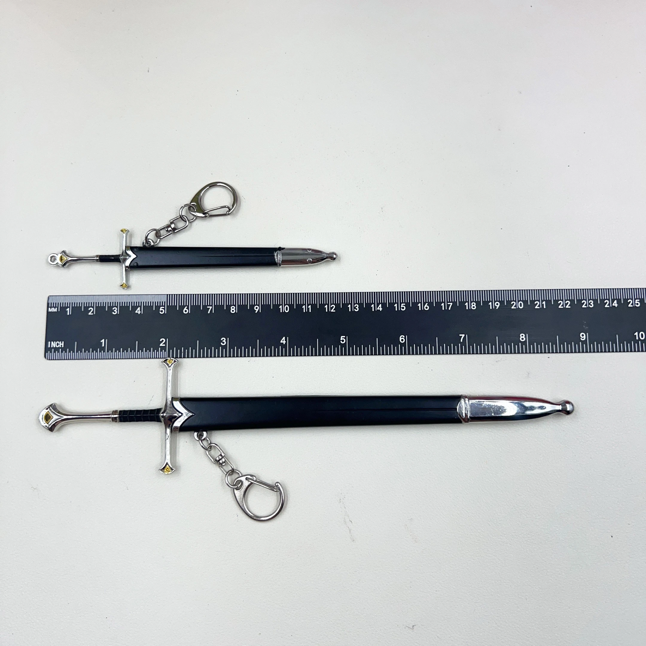 22 سنتيمتر Narthil Aragorn II السيف المفاتيح الأوسط الأرض الجان Anduril البهجة سيد السيف المعدني حلقة رئيسية لمحبي الهدايا