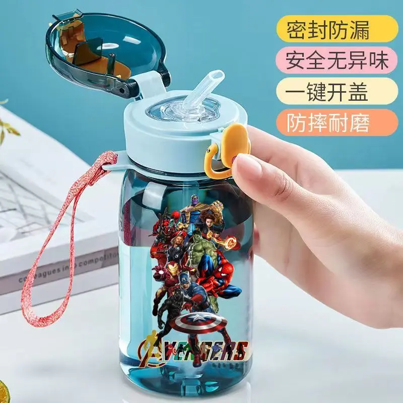 Marvel-taza de agua deportiva para niños, vaso de paja de plástico de alta temperatura, resistente a caídas, creativo, los vengadores, Spider-Man, Iron Man