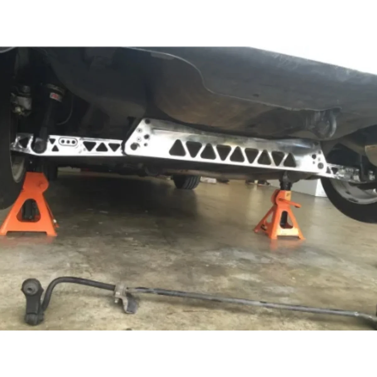 The rear aluminum subframe supports the subframe Subillet compatible with the 92-95 Honda Civic