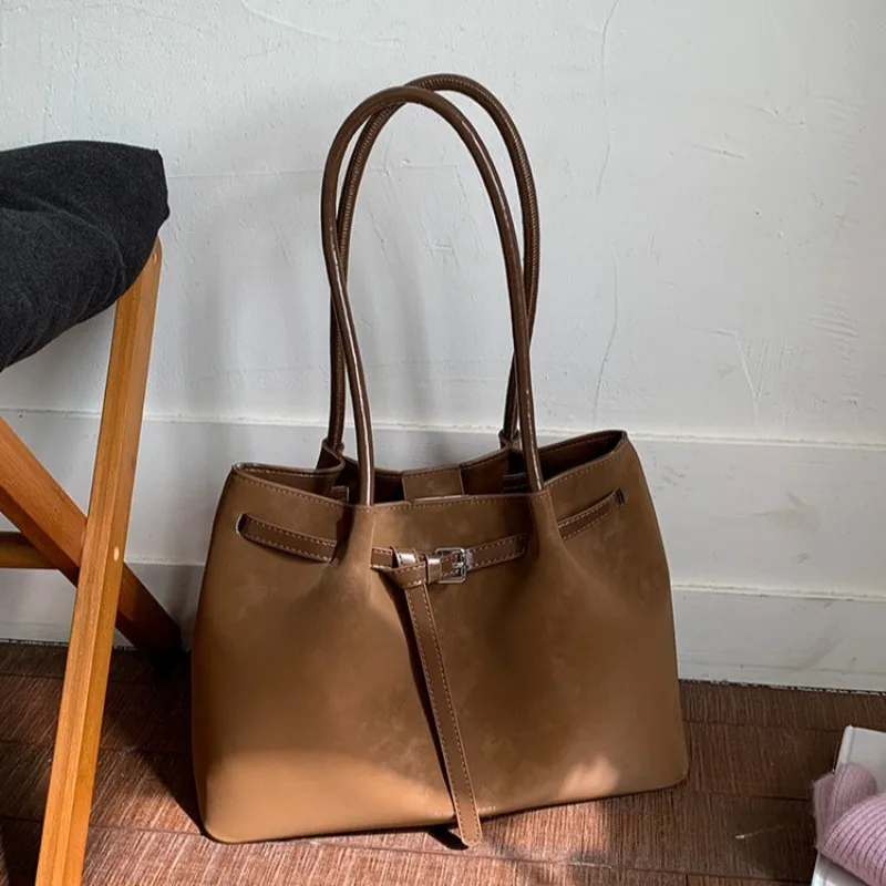 

2025 New Suede-like Tote Bag Retro Lazy Style Shoulder Bag for Women, Spacious Work/Commute Daypack, Soft Casual Handheld Purse