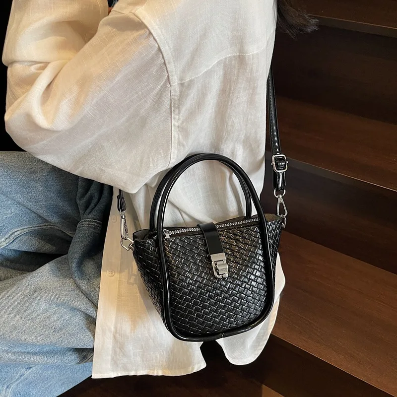 

‌2025 Korean Style Bucket Bag Women - Small Batch Designer Tote, Minimalist Crossbody Shoulder Bag for Daily Chic