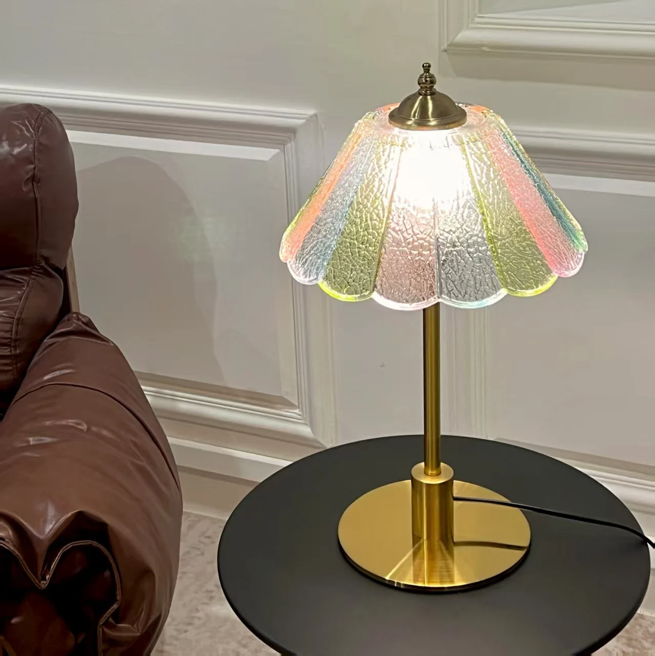 

Радужная юбка, настольная лампа, украшение, современный свет, роскошная вертикальная лампа для гостиной, элитная прикроватная лампа для спальни