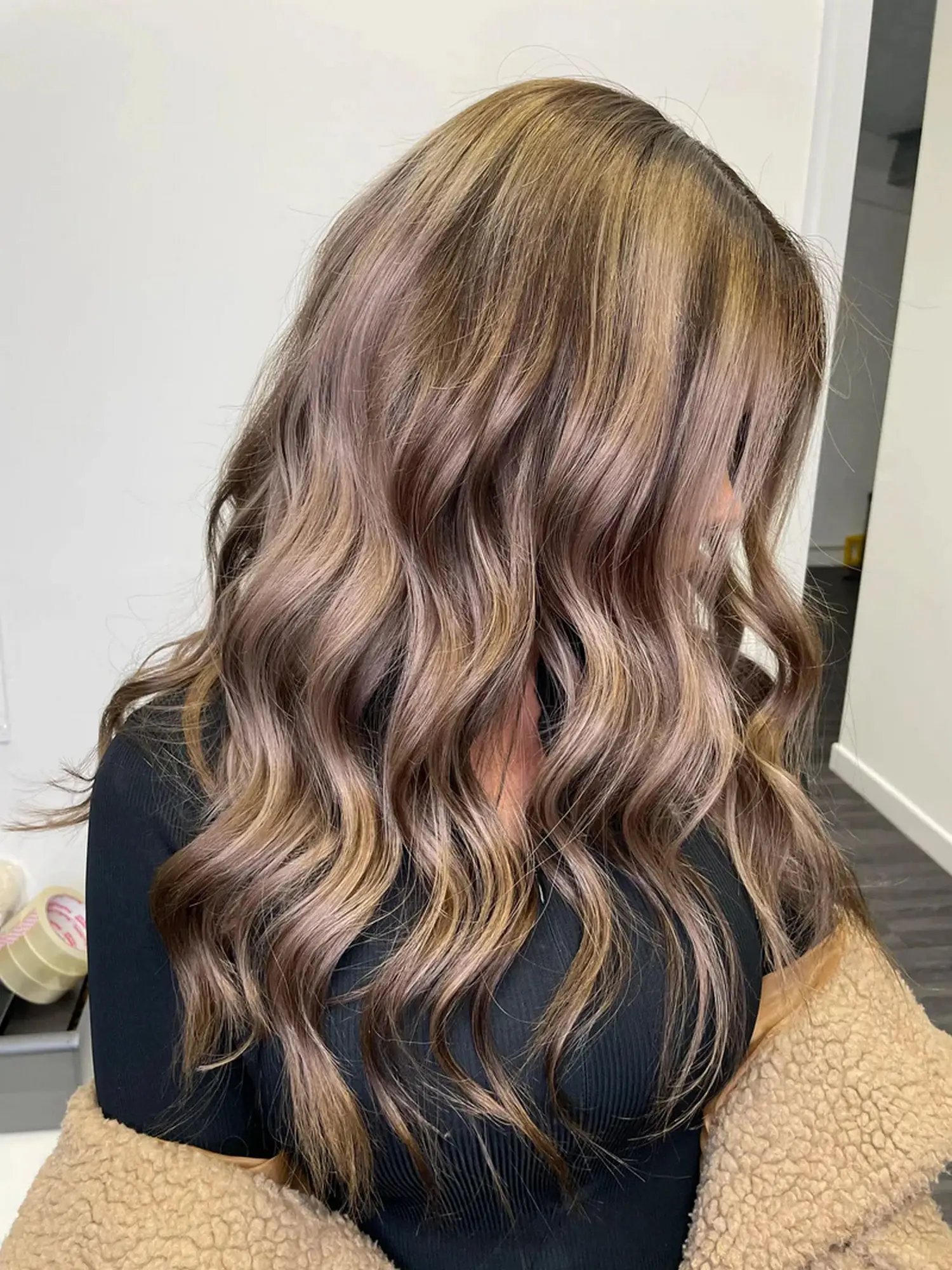 Easy To Wear Ombre Chocolate Brown Highlights Synthetic Lace Top Wigs Realistic Look Natural Hairline High Quality Brunette Wigs