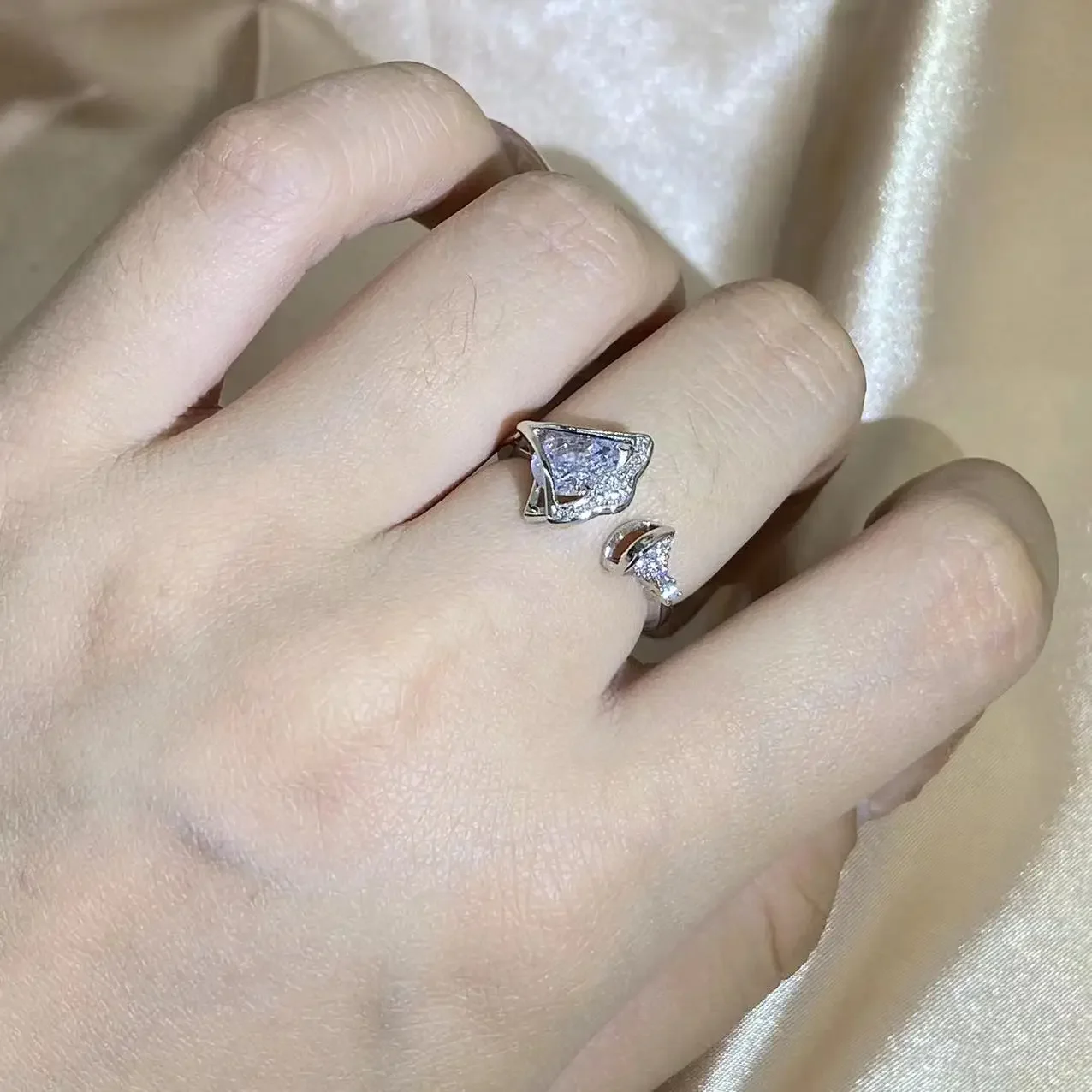 غريب الأشياء عالية الجودة المرأة موضة الثلاثي لامعة الزركون حلقة افتتاح قابل للتعديل خاتم الزفاف مجوهرات الحفلات