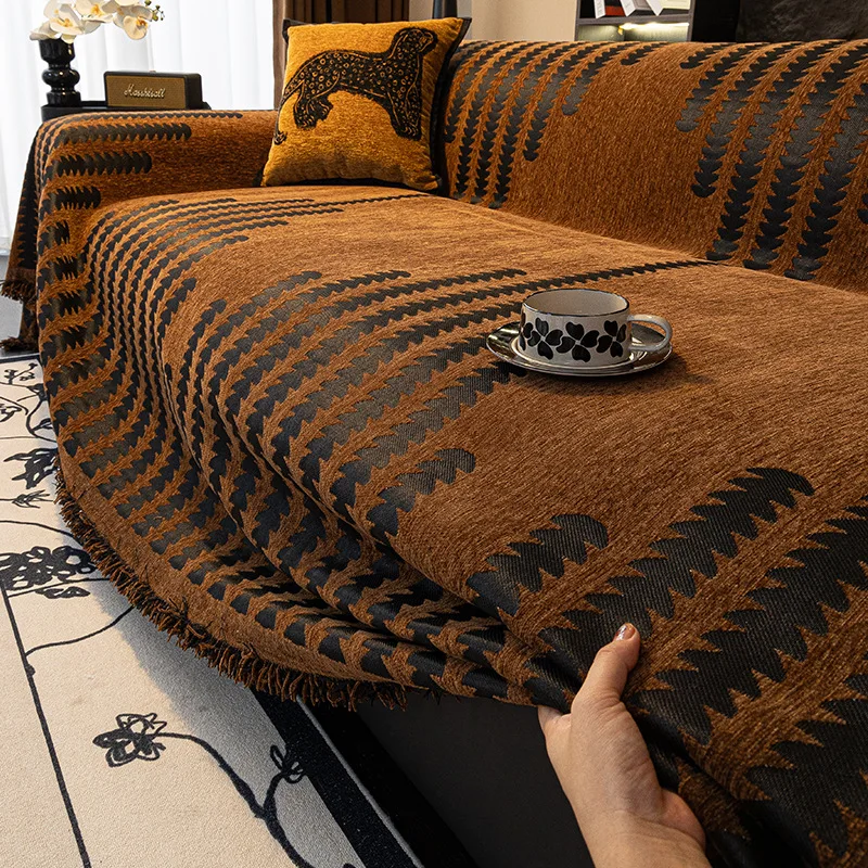 EIFLOY-Stripe Brown Sofa Towel Cover, Chenille Couch Cover, 2, 3, 4 Seater, Universal Recliner Armchair Protector, with Tassels