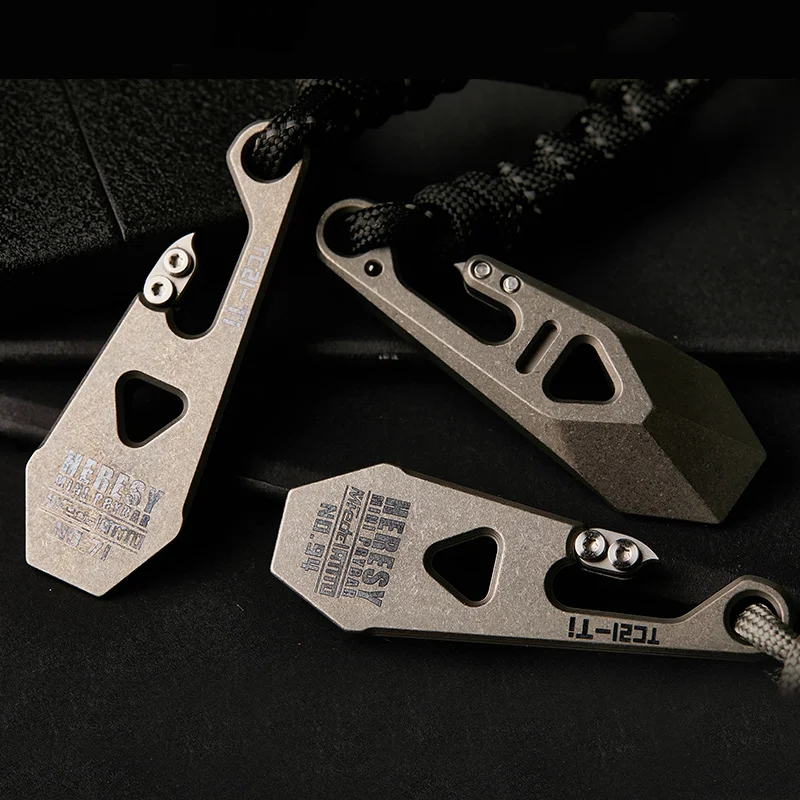 

Mini TC4 Titanium Alloy Crowbar Bottle Opener Prybar Keychain EDC Random Numbering Hand Tools Multifunction Camping Gear