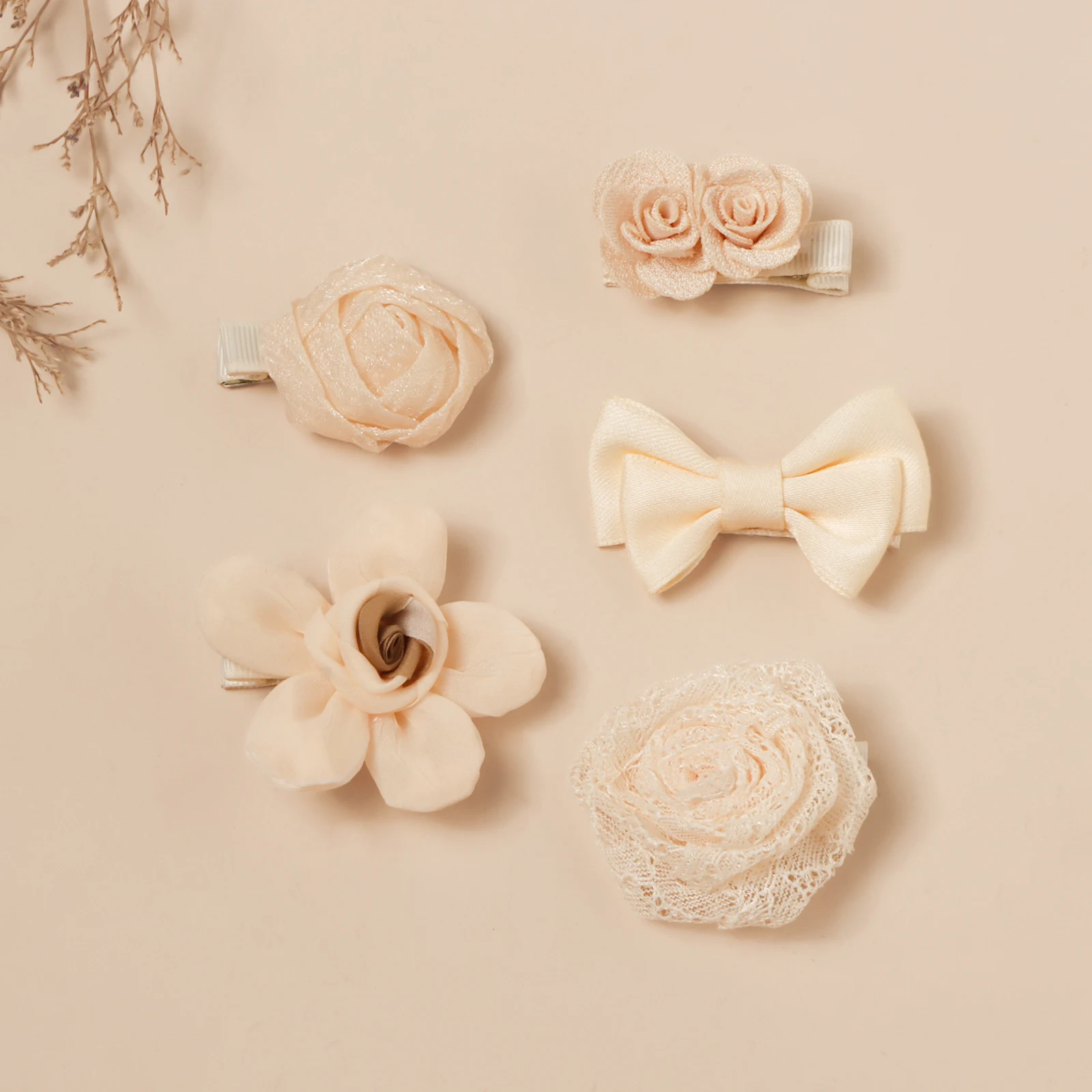 5pcsBeige Small Flower Cloth Clip Baby Cute Small Accessory Girl Sweet Side Bangs Hairpin Romantic Wedding Season Hair Barrettes