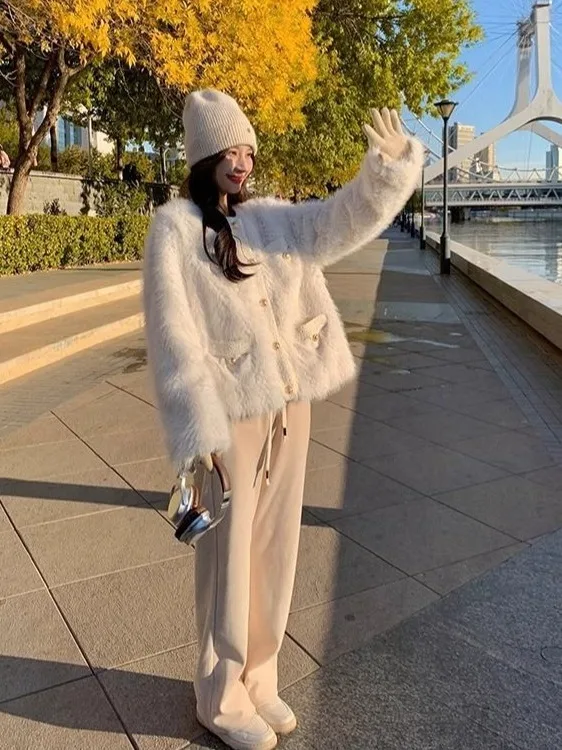 Korean Sle ort Lamb Fur Jaet Women's Thiened Slim Inteated Leather And Fur Winter Outerwear Luxury Sle Polyester ...