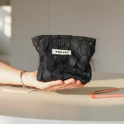 Borsa per il trucco da donna piccola borsa nera per cosmetici di alta qualità rossetto borsa per il cambio sciolto pochette portatile per borsa da viaggio