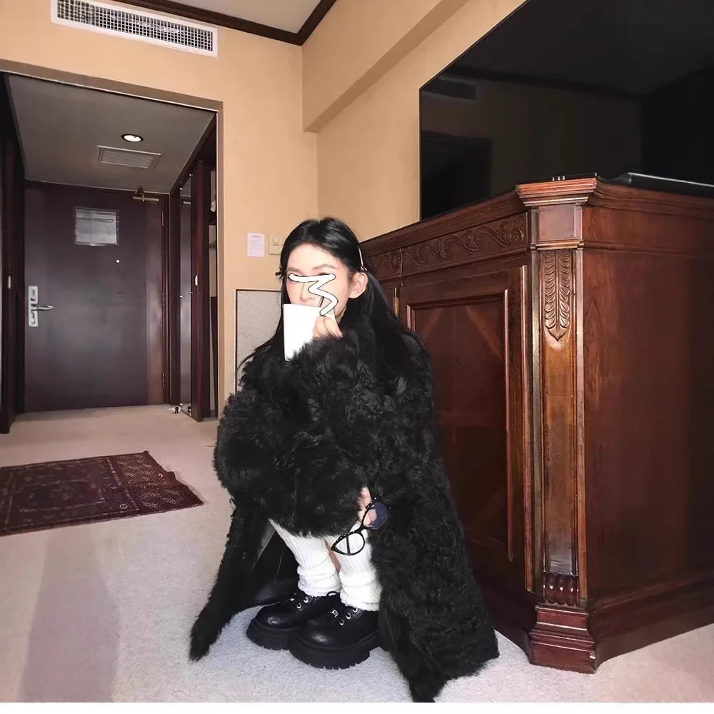 

Thermal Winter Women's Faux Fur Jacket Solid Colored Suit Collar Lady Integrated Fur Outwear Fluffy Female Artificial Fur Coat