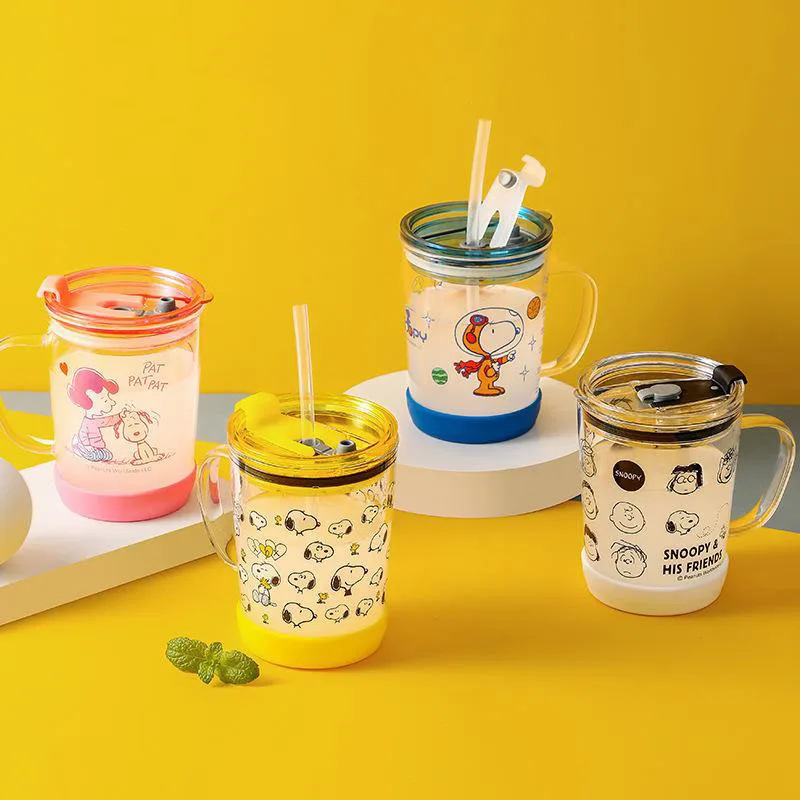 Kawaii Snoopyed Woodstock Cartoon Straw Cup Children\'s Milk Cup Handle Scale Cup Breakfast Cup Heat Resistant Glass Material