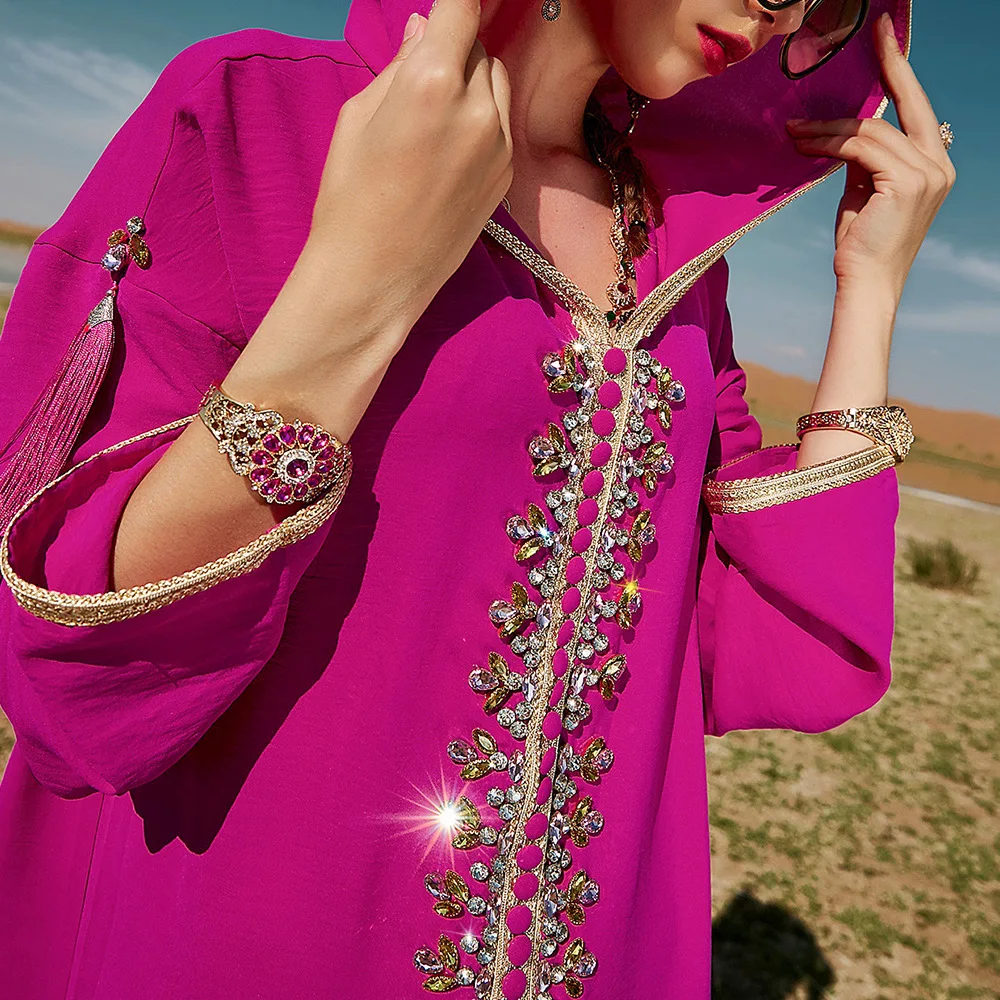2025 Dubaï Abaya Diamants Femmes Musulmanes Robe À Capuche Eid Djellaba Ramadan Turquie Caftan Maroc Caftan Femme Robe Islam Jalabiya