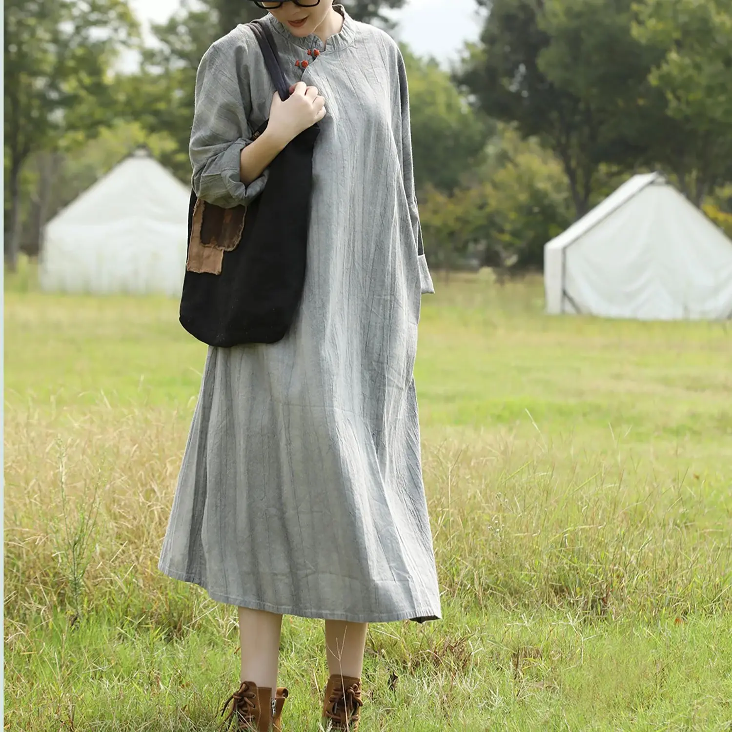 

LZJN Осеннее современное платье в китайском стиле с лягушкой на пуговицах из хлопка и льна, свободный длинный халат с богатой текстурой и подвеской в стиле ретро