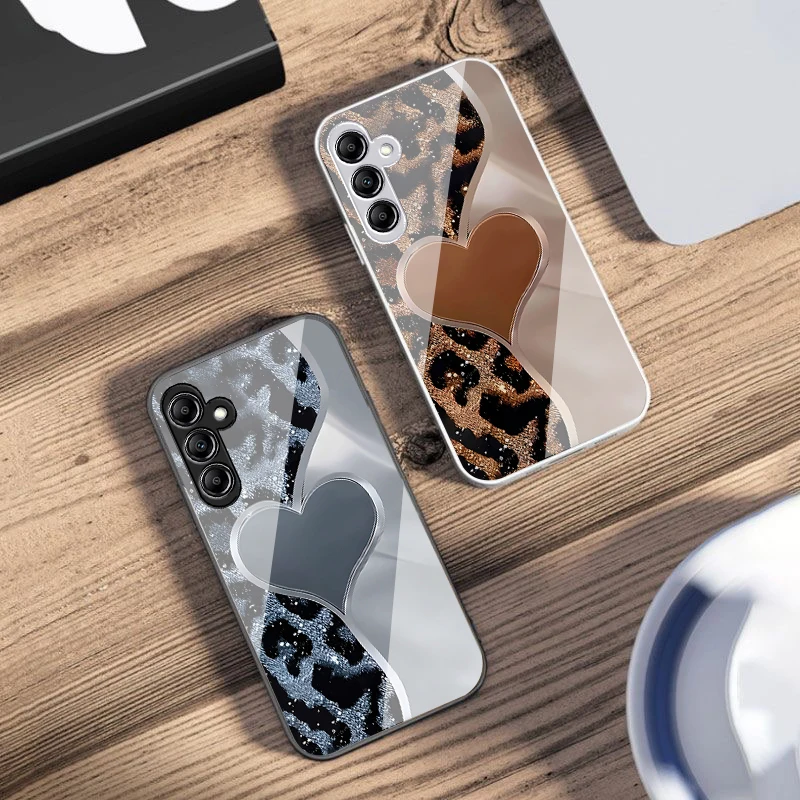 Рисунок 5 - Синий леопардовый принт сердце