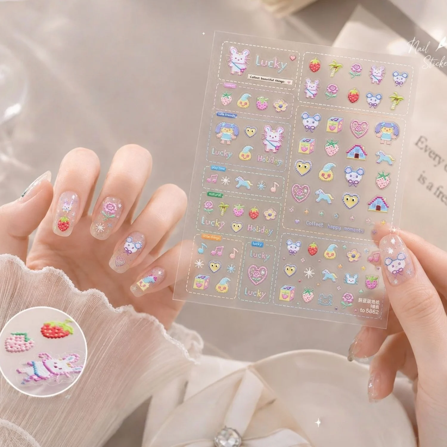 Glückliche Feiertags-Themen 5D Nagelkunst-Aufkleber Pixel-Hase Einhorn Erdbeere Herz Haus Makronen-Töne Selbstklebende Abziehbilder Maniküre