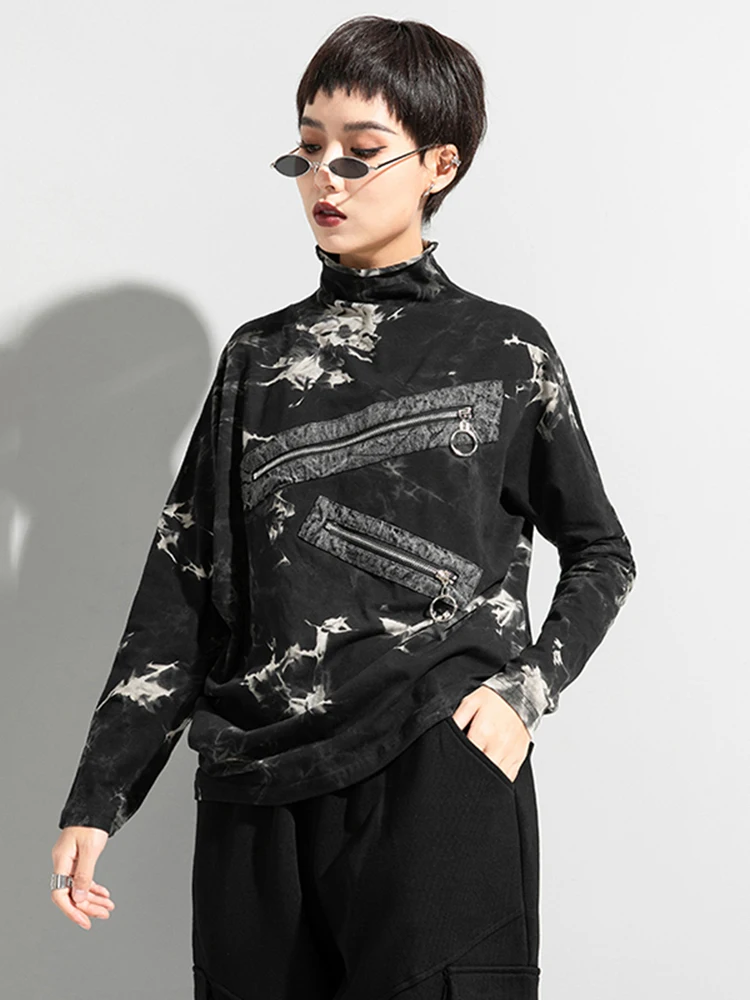 [EAM] Women Big Size Irregular Zipper Printed  T-shirt New Turtleneck Long Sleeve  Fashion Tide  Spring Autumn 2024 1DD1437