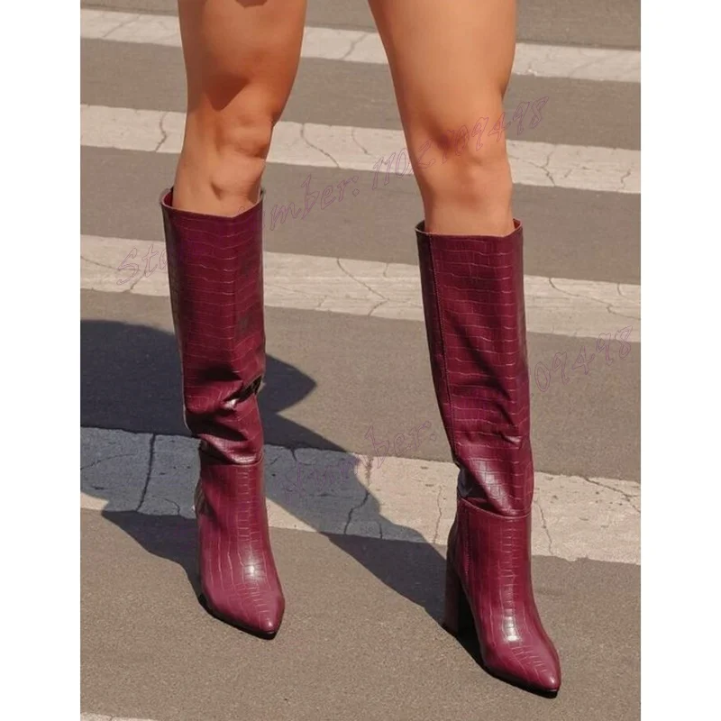 Botas altas de pele de crocodilo marrom, sapatos de bico fino para mulheres, salto alto grosso, sapatos de festa sexy, 2025 zapatos para mujere
