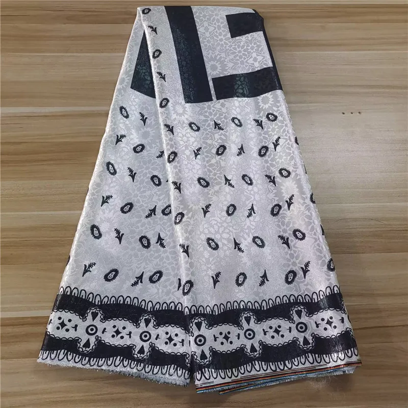 2026 Hochwertiger Afrikanischer Nigerianischer Tüll-Spitzenstoff Schweizer Organza-Stickerei Guipure 5 Yards für Party- und Ballkleider
