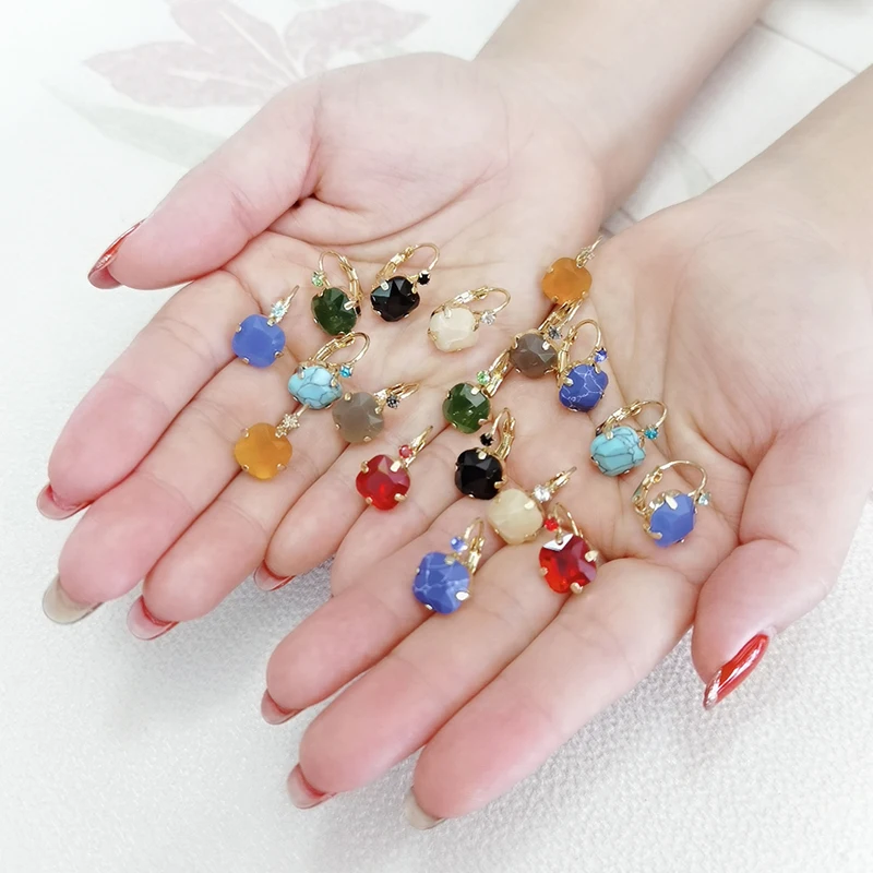 Classic Luxury Jewelry Cute Women Gift Fat Square Multi Color Section Stone Clip Claw Rhinestone French Clip Charm Gold Earrings image 2