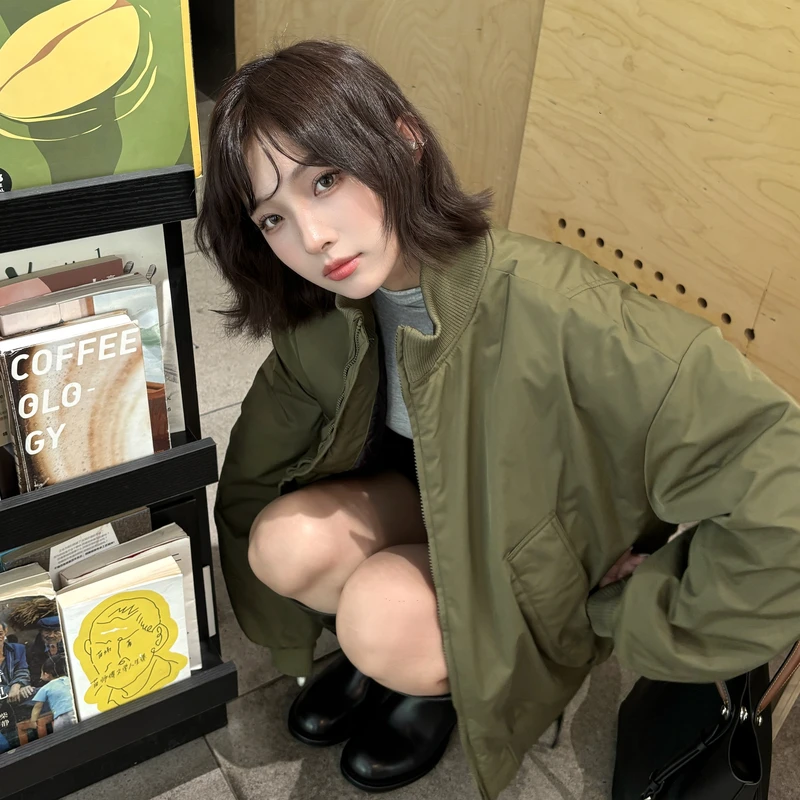 

Парка из натурального меха для женщин: альтернативная мода, подземный стиль, нишевый рынок, специальная демографическая целевая аудитория, для спортзала