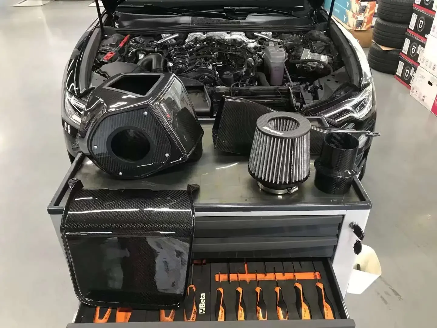 

2026 3K Twill Carbon Weave in Glossy Finish 100% Dry Carbon Fiber Cold Air Intake System For A6,A7 C8 2.0T