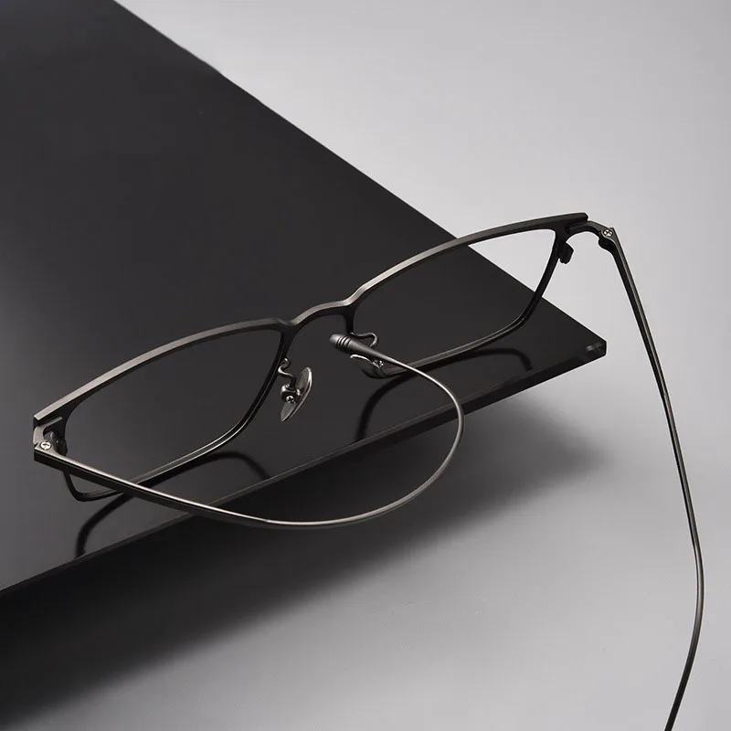 KUXA กรอบแว่นตาไทเทเนียมบริสุทธิ์ธุรกิจทำงานสำนักงานแว่นตาสายตาสั้นสายตายาวตามใบสั่งแพทย์โปรเกรสซีฟแก้ไขการมองเห็น