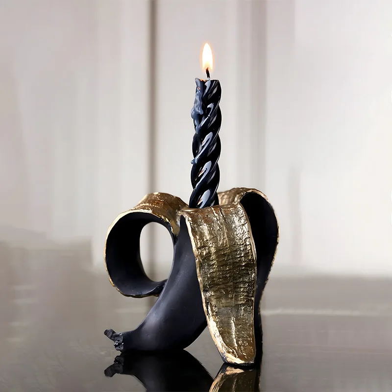 

Quirky style banana peel statue ornament, creative banana shaped resin candle holder ornament, home decoration resin crafts