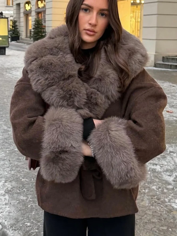 Tossy Women's Faux Fur Shearling Coat Faux Fur Collar Faux Fur Cuffs Belted Waist Long Sleeve Oversized Fit Daily Women Coat