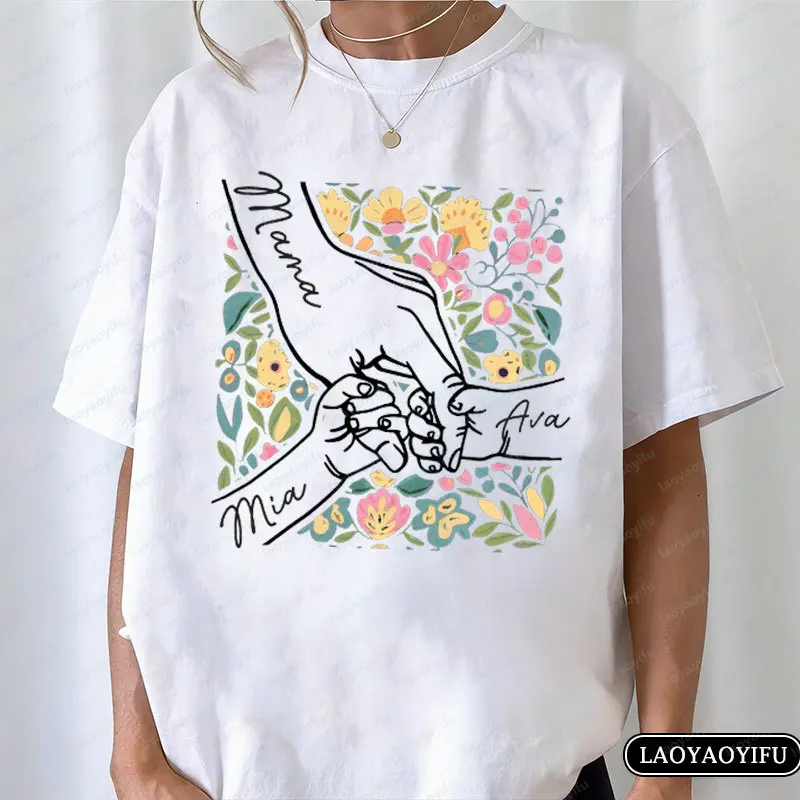

Custom Mama and Kids Holding Hands Shirt Personalized Floral Mother’s Day Gift Harajuku Aesthetic Short-sleeve Tee Women's Tops