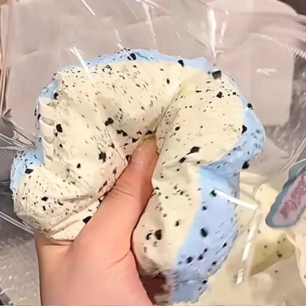 Novedad: Mini Adornos Fidget de Tres Capas con Forma de Tostada, de Rebote Lento, con Sabor a Sal Marina y Matcha, Suaves y con Textura de Sándwich