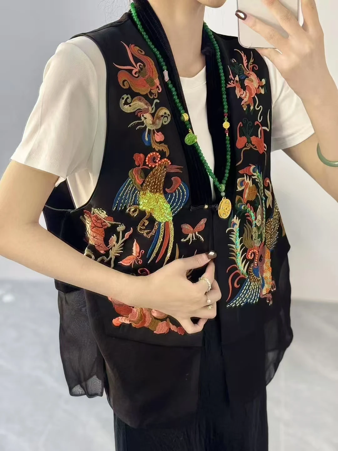 Primavera nuevo estilo chino seda terciopelo cuello pico empalme tela de acetato bordado empalme seda un solo botón chaleco de mujer S-XL