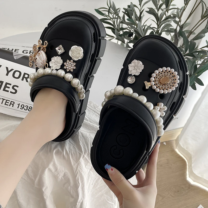 Mo Dou 2024 Summer New Thich Sole Sandals for Women Fashion Charms High Quality Beach Shoes Girl\'s Footwear EVA Slippers