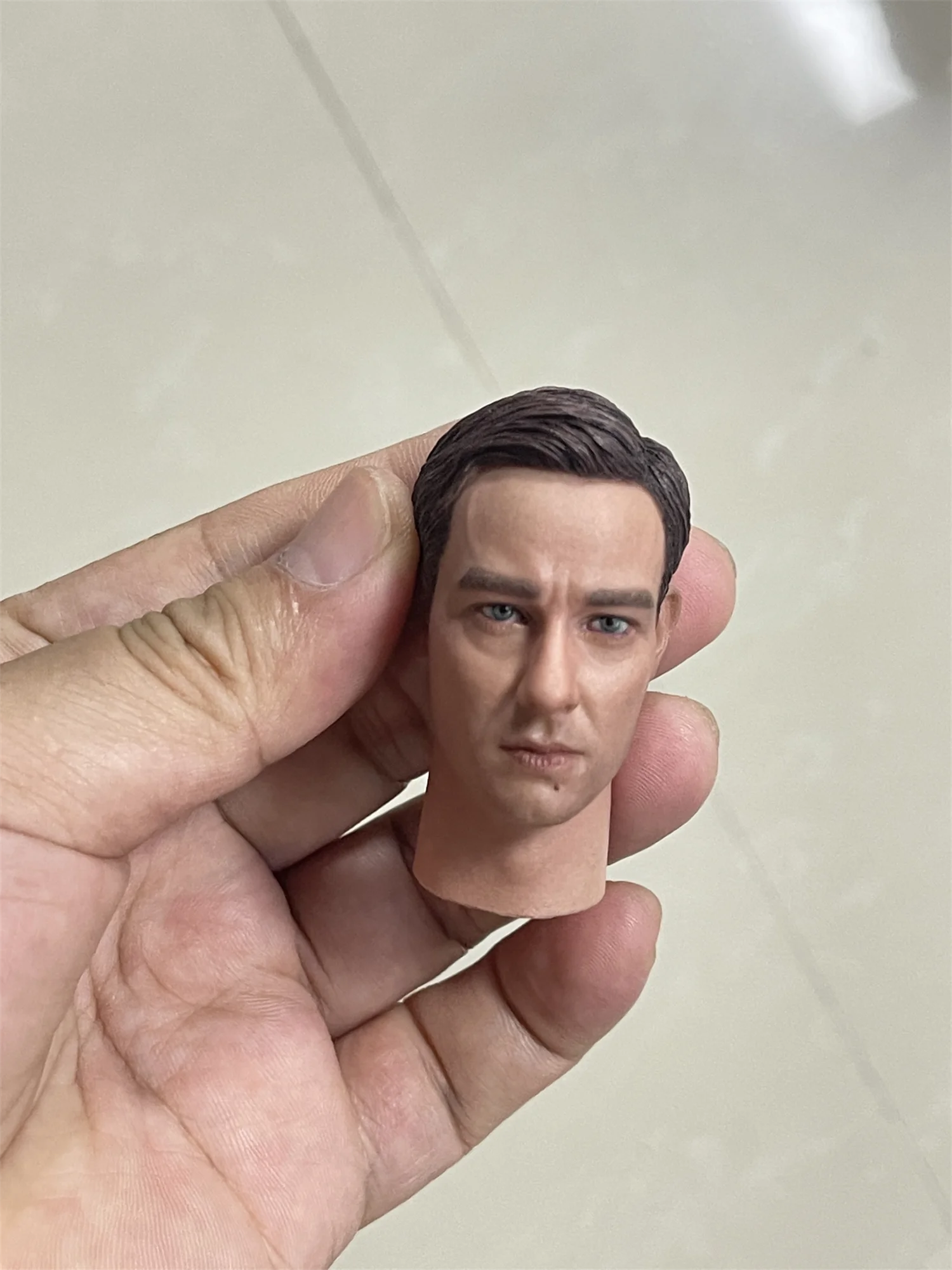 

1/6 Scale Head Carving D80157 Fred European Male Soldier Model PVC Long Neck 12Inch Action Figure Body Doll "