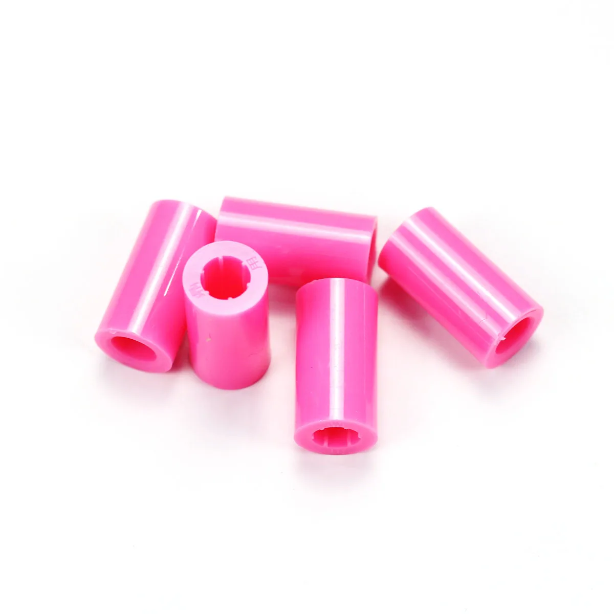 

Высококачественный розовый пластиковый наконечник для бильярдного кия 13,5 мм, OD13,5мм*ID8мм*L25,7мм