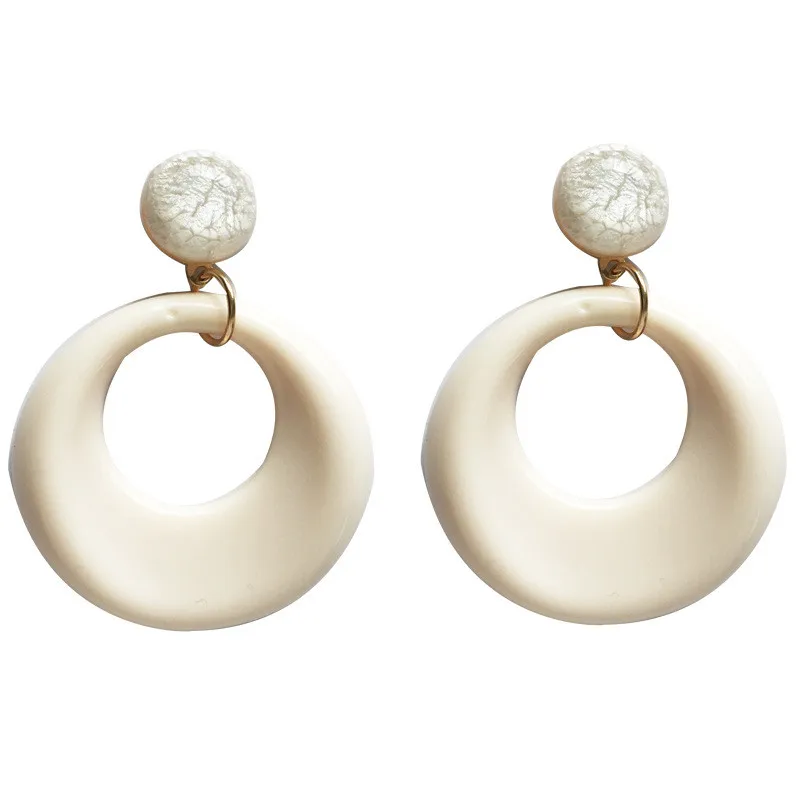 Cream white large ring French style earrings stud earrings minimalist ear clip women's resin high-end feeling