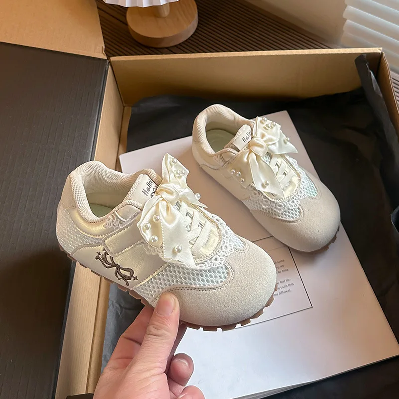 

Outdoor Children's Walking Shoes Autumn Girls' Casual Sports Shoes 2026 Comfortable Anti Slip Lace Toddler Kids Baby Sneakers