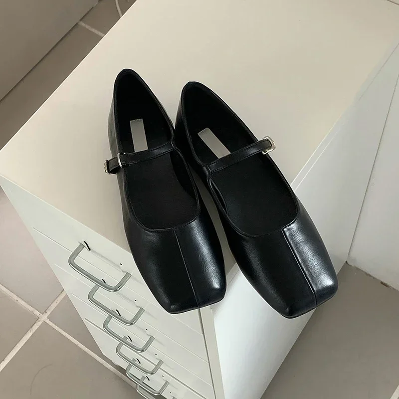 2023 Nieuwe Damesschoenen Vrouwen Trendy Street Gesp Enkele Schoenen Vrouwen Mode Meisjes Mary Jane Schoenen Elengt Flats Hak Schoenen