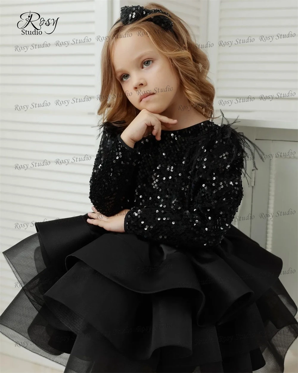 Fashion Black Sequin Pageant Dress for Girl A-line Tiered Kid's Christmas Party Dresses Long Sleeves Feathers Prom Gown