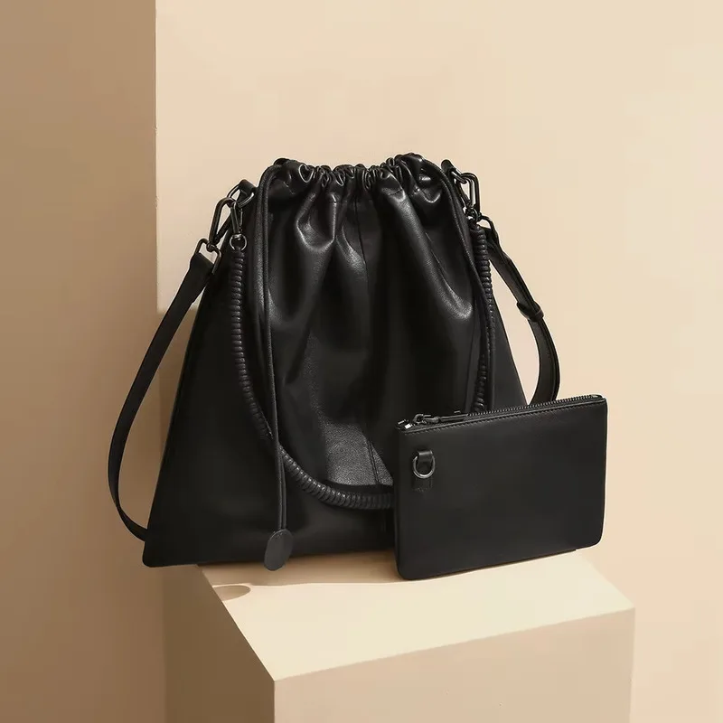 New Top Layer Cowhide Mother Pleated Drawstring Lazy Style Soft Shoulder Large Capacity Leather Crossbody Bag Womens Leather Bag