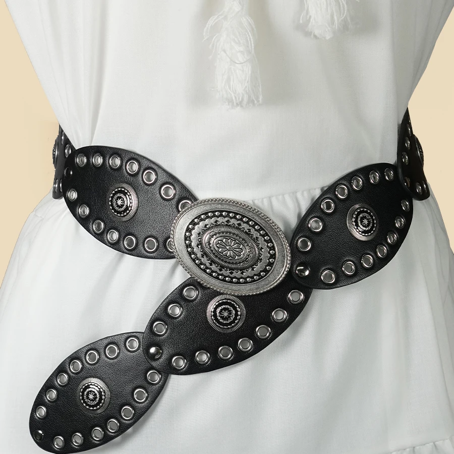 حزام نسائي غربي أسود عتيق - Conchos معدني كبير الحجم مع تصميم مقصوص، إكسسوار أزياء واسع على طراز رعاة البقر