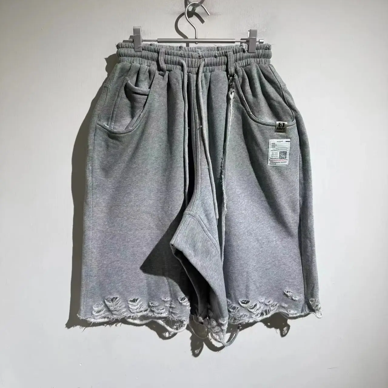 25ss European and American Style Unisex Ripped Style Shorts with Elastic Waist and Loose Fit Ropa Hombre