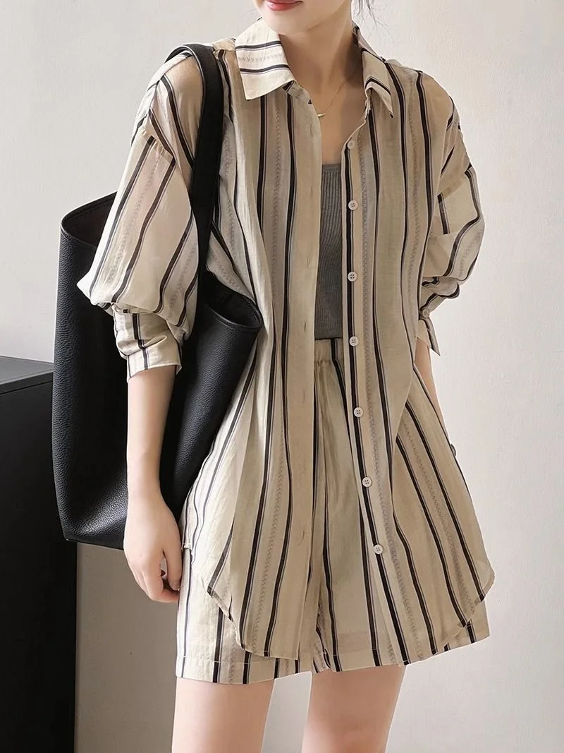 

Полосатая рубашка, шорты и костюмы, защита от солнца, повседневный спортивный костюм, женские летние модные шорты, комплект из двух предметов, женский