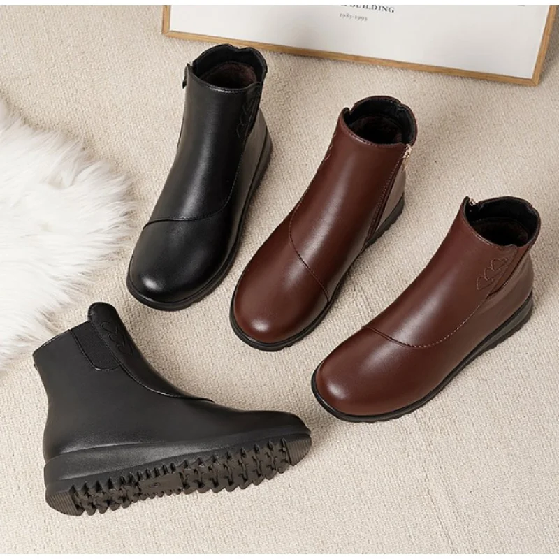 

Fashionable and Versatile Short Snow Boots for Moms-Autumn/Winter, Thick-Soled, Fleece-Lined, Extra-Warm Flat Short Boots