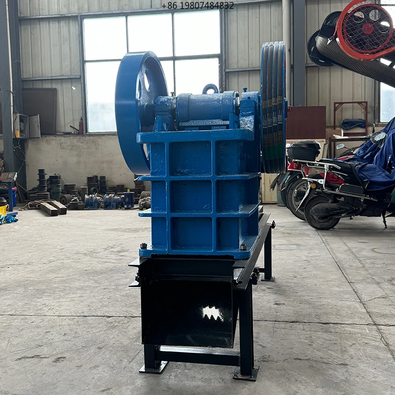 New Type Portable Pe 150x250 Mobile Jaw Crusher, for Stone Crushing Mini Machine Factory Direct